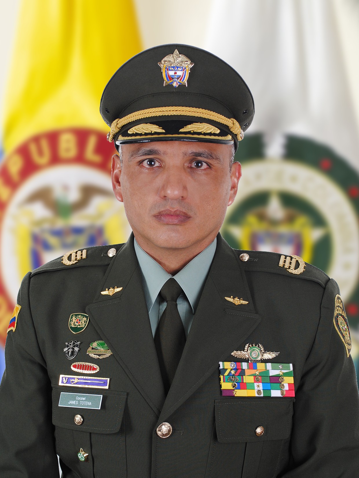 Coronel James Evelio Totena Girón 