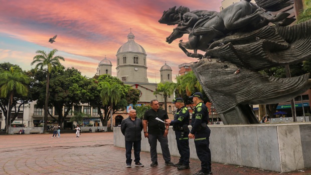 Plaza-Bolivar-Pereira