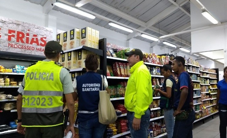 Policía Fiscal y Aduanera adelanta campañas para prevenir la venta de medicamentos vencidos, falsificados y adulterados en el archipiélago