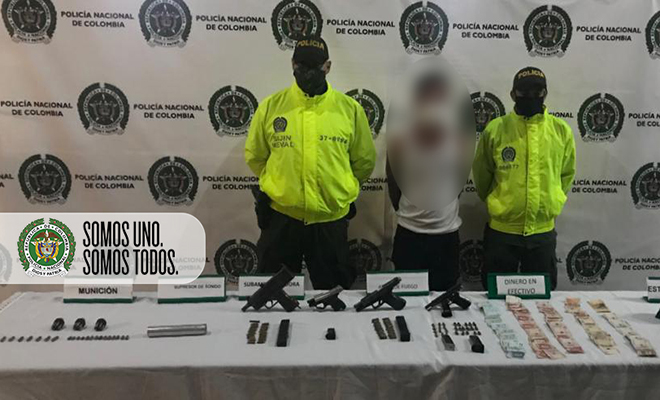 Capturado en poder de 4 armas de fuego, municiones, estupefacientes y dinero en efectivo