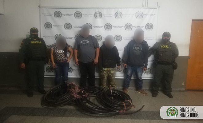 En operativos capturadas 8 personas cuando transportaban cable telefónico hurtado