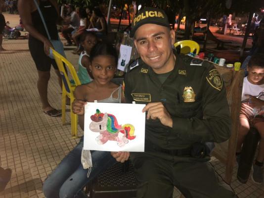 Dibujando con los niños y niñas