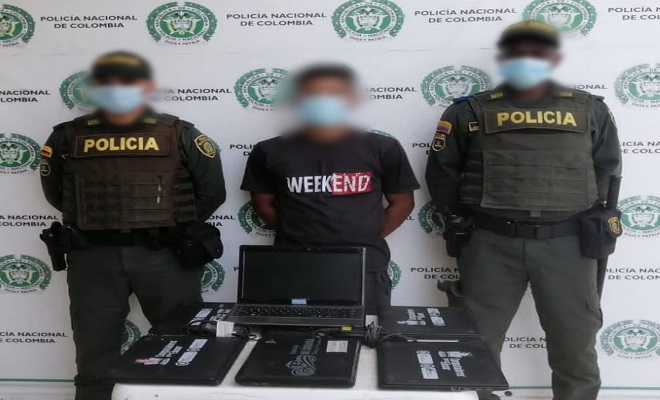 El sujeto pretendía dejar sin computadores a los estudiantes de un plantel educativo.