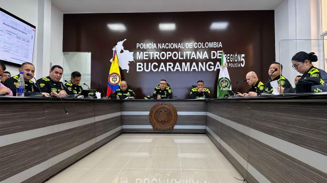 El brigadier general Herbert Luguiy Benavidez Valderrama realizó visita estratégica al Departamento de Policía Santander y a la Metropolitana de Bucaramanga