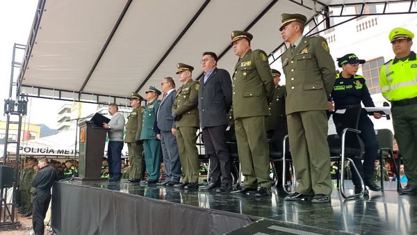 Casi 200 uniformados fueron condecorados por su compromiso con la ciudadanía. 