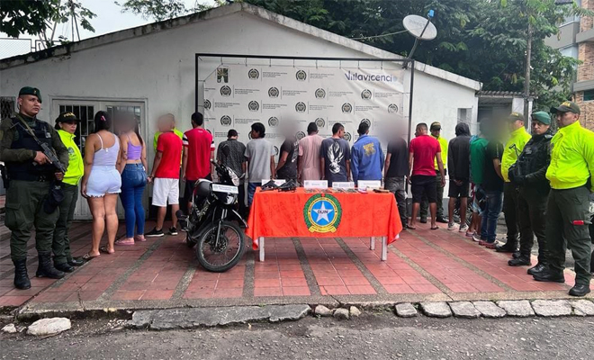 16 personas capturadas y un adolescente aprehendido por tráfico, fabricación o porte de estupefacientes, concierto para delinquir y porte de armas de fuego