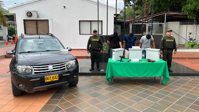 En una rápida acción, policía logra la captura de 3 hombres por hurto