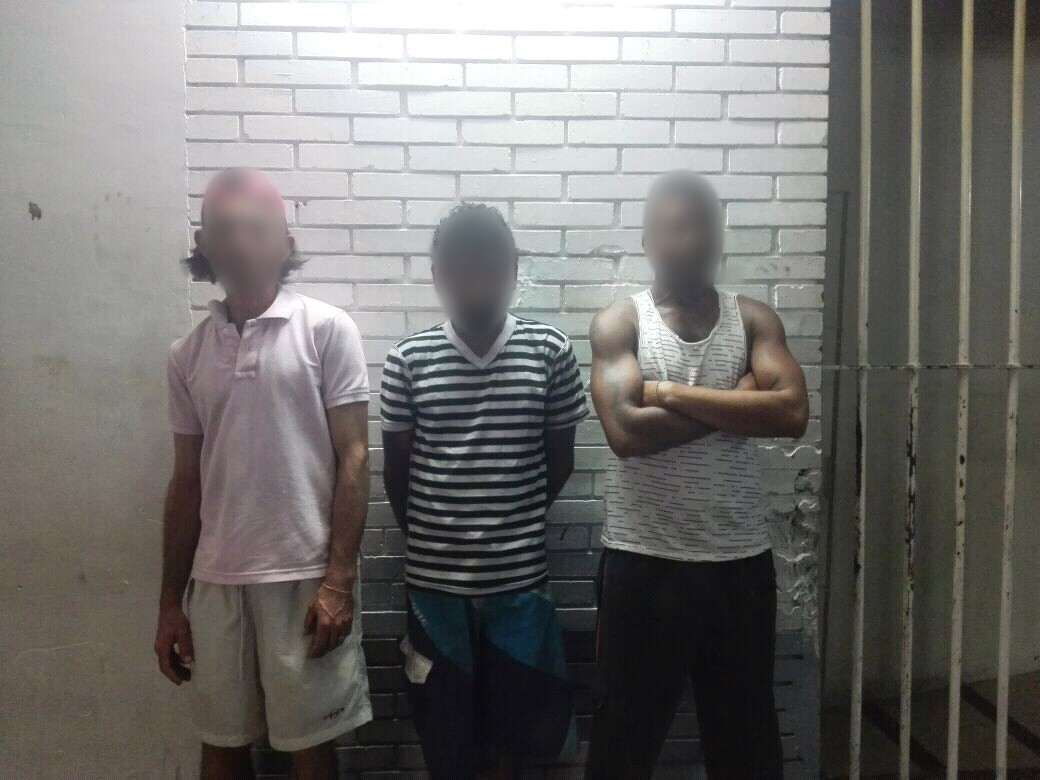 Tres capturados por hurto en zona comercial del barrio villa julia