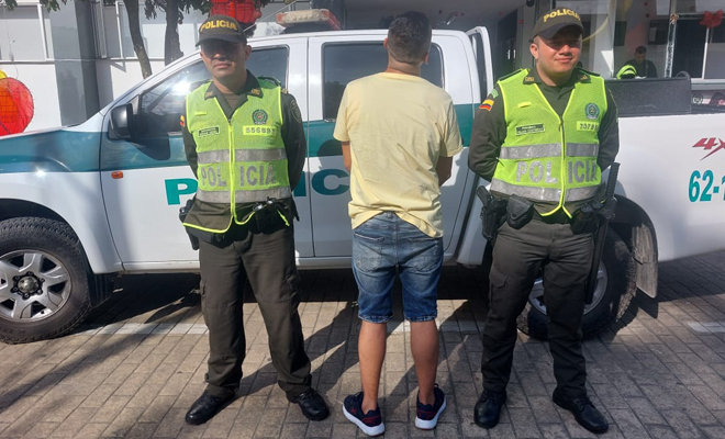 Un hombre capturado mediante orden judicial por el delito de Favorecimiento de Contrabando de Hidrocarburos o sus derivados.