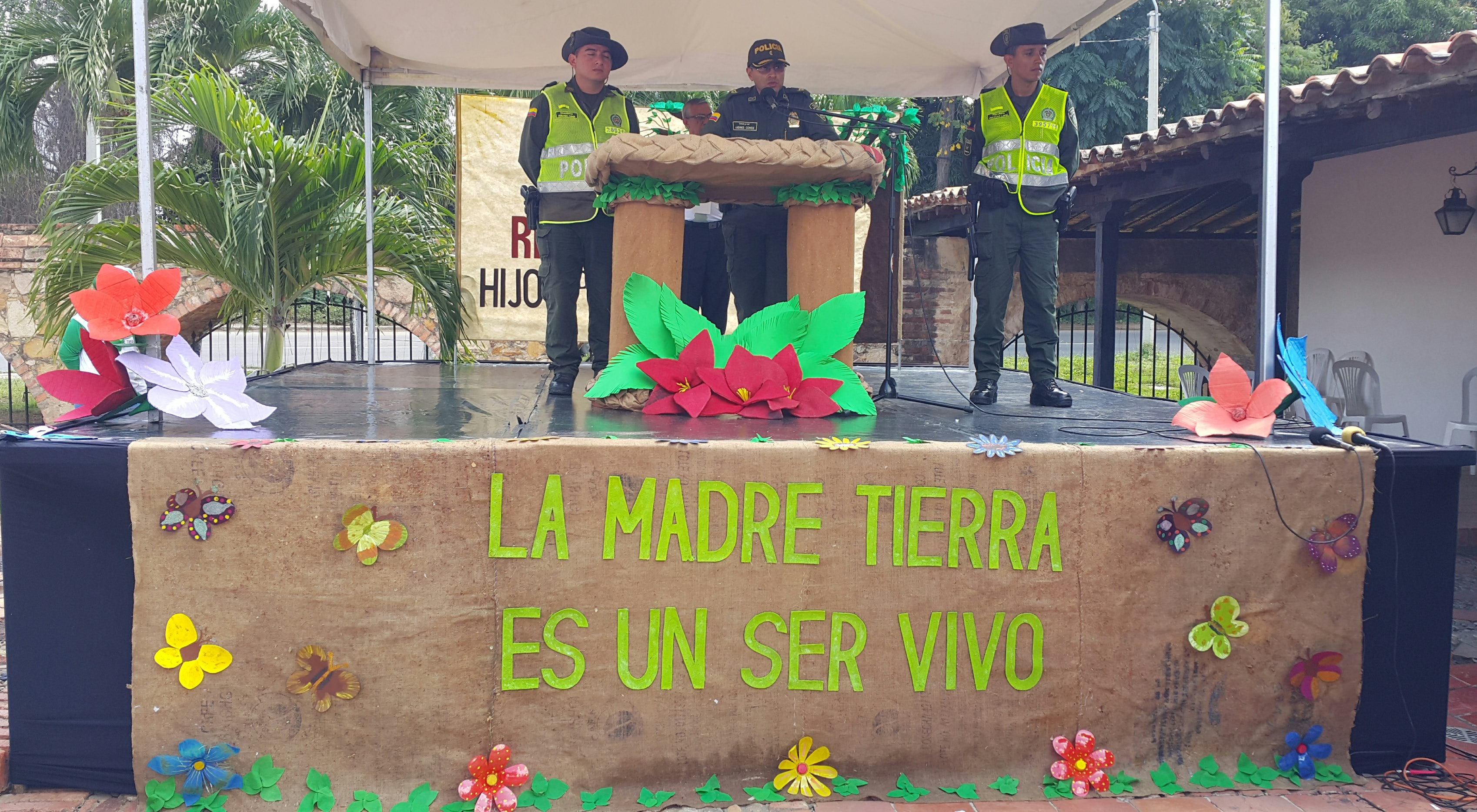 fotografía conmemoración madre tierra   