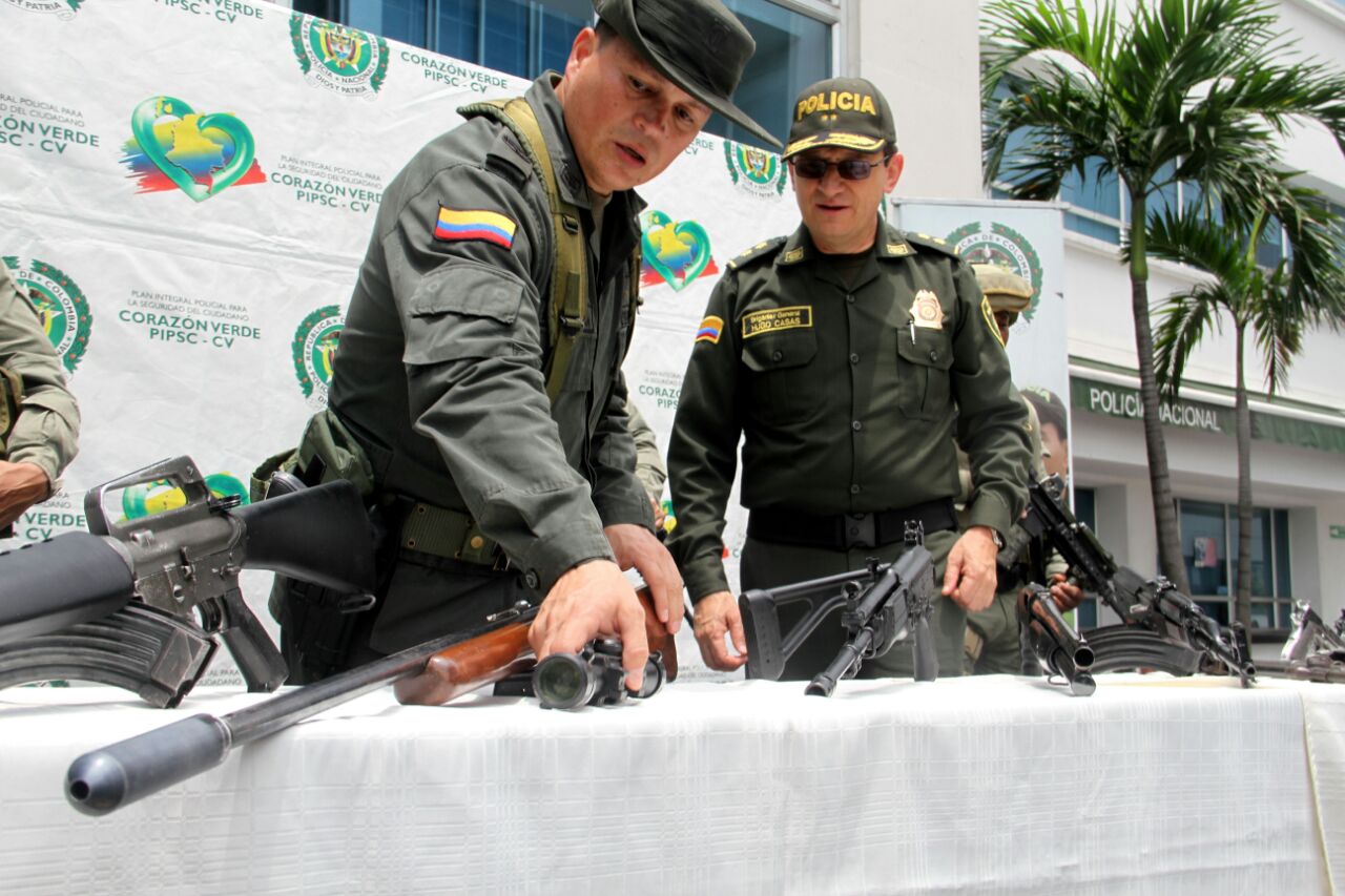 Tres personas capturadas en acciones policiales