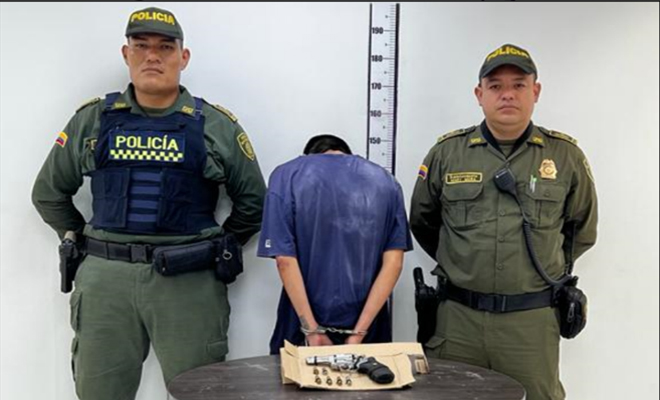 Cuatro sujetos fueron capturados en flagrancia por la Policía  Nacional al ser sorprendidos con estos elementos que venían siendo  utilizados para cometer hurtos en la ciudad.