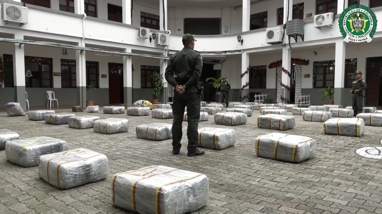 Gigantesca operación en contra del tráfico de estupefacientes en Medellín