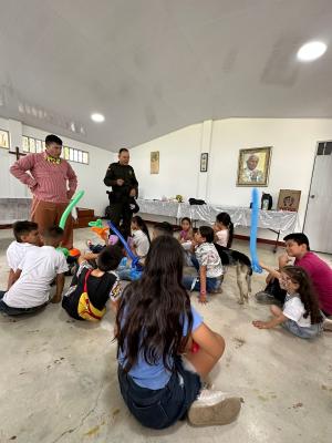 La Policía Metropolitana de Neiva trabajando en pro de la niñez.