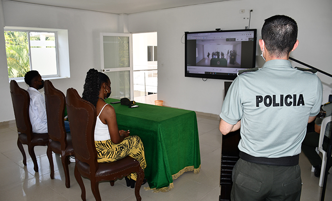 33 años de servicio activo sirviendo al país