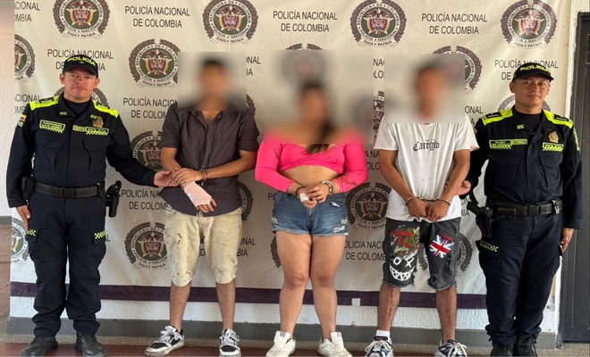 En el marco del nuevo modelo del servicio de Policía “orientado a las personas y los territorios”, de las 34 personas capturadas durante este fin de semana, 23 fueron en flagrancia, por diferentes delitos, como hurto, lesiones personales, homicidio, tráfico o porte de estupefacientes entre otros, también se capturaron 6 personas por orden judicial, fueron aprehendidos 5 menores quienes se sorprendieron infringiendo la ley penal, se recuperaron 2 motocicletas en diferentes planes las cuales figuraban como hu