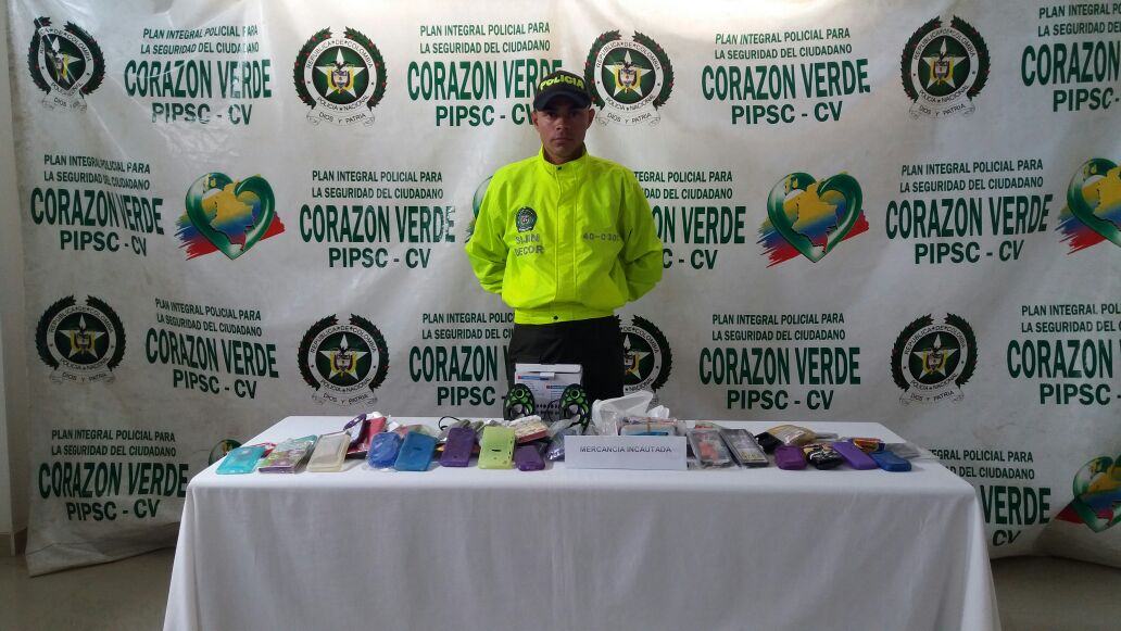 Policía mantiene la ofensiva contra el contrabando de celulares