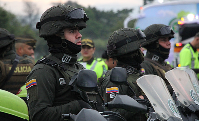 Acompañamiento de nuestros uniformados en las vías