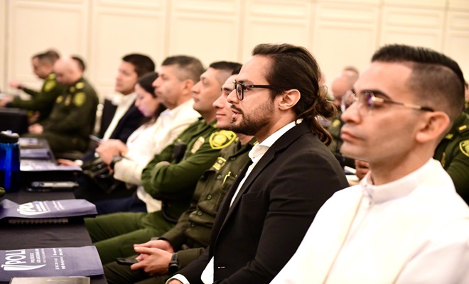 Autoridades aistentes al primer encuentro