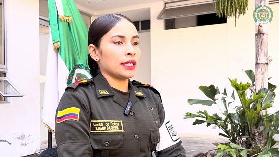 Femenina que desempeña labores de infancia y adolescencia 