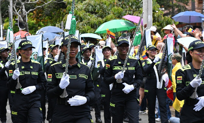 Con orgullo, la Escuela de Polic&iacute;a &ldquo;Carlos Eugenio Restrepo&rdquo; desfil&oacute; en los municipios del Valle de Aburr&aacute;