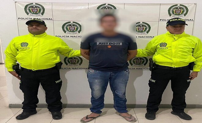 En las últimas horas el Departamento de Policía Cundinamarca, en coordinación con la Fiscalía General de la Nación,  capturó en Tocaima a Daniel Estiben Arroyo Muñoz, conocido en el mundo criminal con el alias de “Porrón”, pertenecía al grupo  delincuencial común organizado “Los Villa”.
