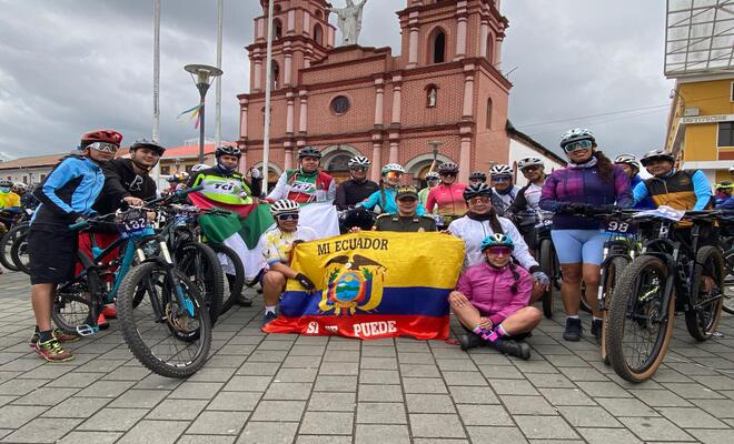 Ciclopaseo binacional