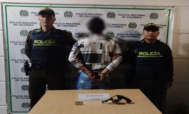 En el centro Poblado San Gerónimo de Casabianca, la Policía en el Tolima logró la captura de un sujeto, así como la incautación de un revolver y munición
