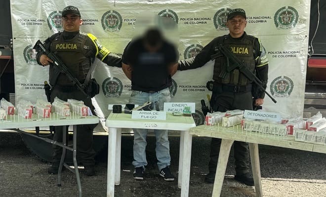 Transportaba 19.500 detonadores para explosivos. 