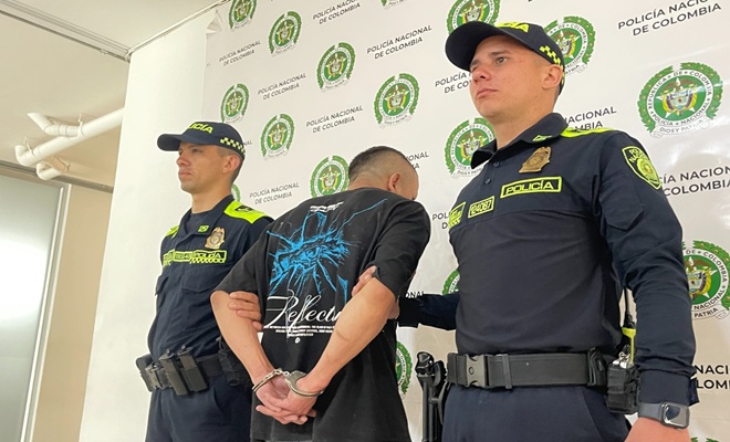 Dos policías, un capturado