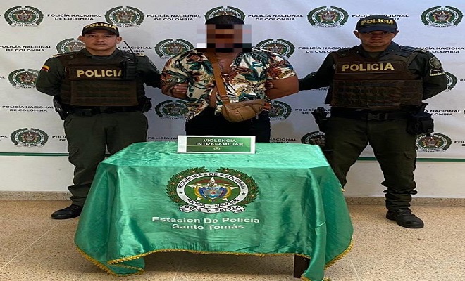 Policía y capturado