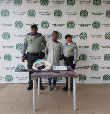 La Policia de turismo captura a tres presuntos delincuentes por el delito de hurto