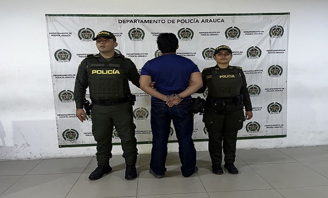 Dos Polic&iacute;as y un ciudadano capturado 