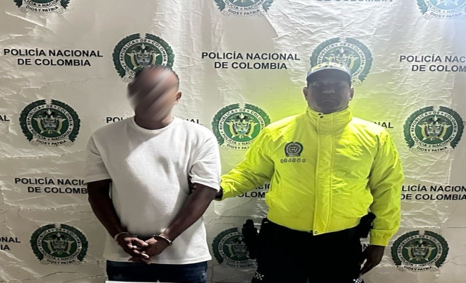 Capturado por comercializar alucinógenos a domicilio en un vehículo