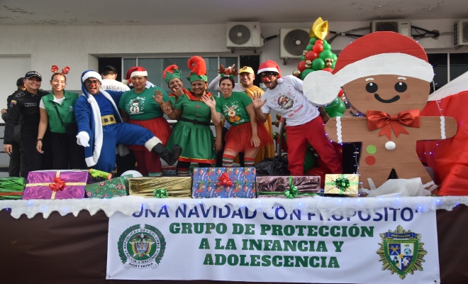Caravanas Navideñas de la Policía Nacional recorren Cartagena