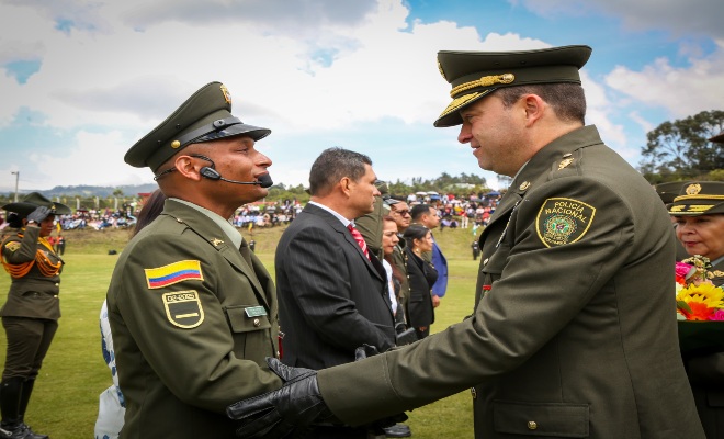 Los nuevos patrulleros y patrulleras de Policía serán destinados a unidades policiales de todo el país. 