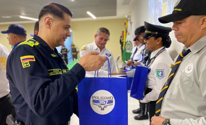 En el Día de la Seguridad y Vigilancia Privada, la Policía Metropolitana rinde homenaje a quienes protegen en silencio.