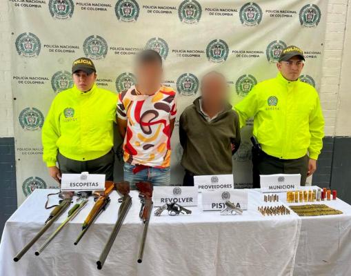 De manera simultánea, cayeron los traficantes de  armas y munición de los municipios de Sasaima y Viotá 