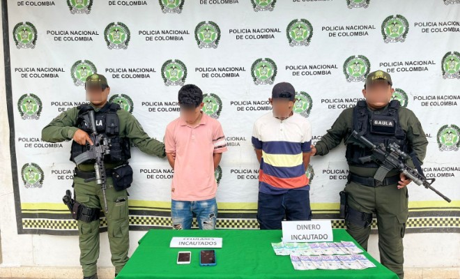 Dos capturados en flagrancia por el delito de extorsión