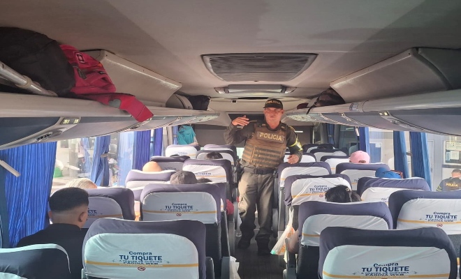 Durante la actividad, se brindaron charlas sobre normatividad de tránsito vigente 