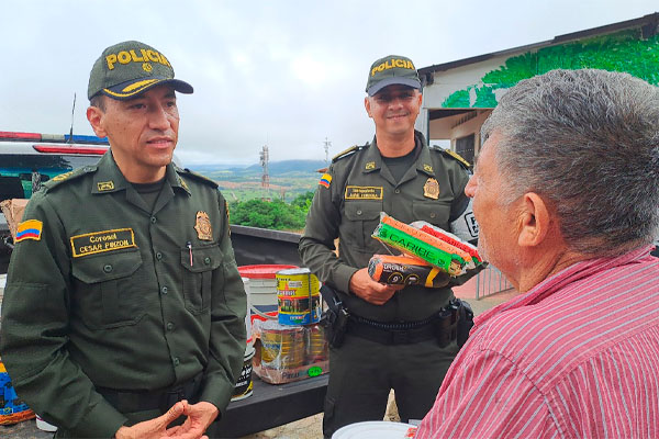 Embellecimiento y acompañamiento comunitario.