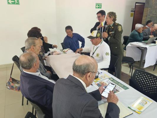 HABLEMOS DE POLICÍA CON LA RESERVA POLICIAL