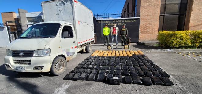 Incautan estupefacientes 