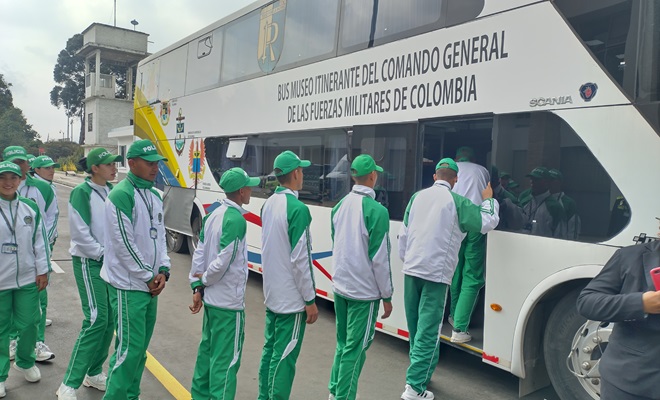 Ingreso al bus itinerante