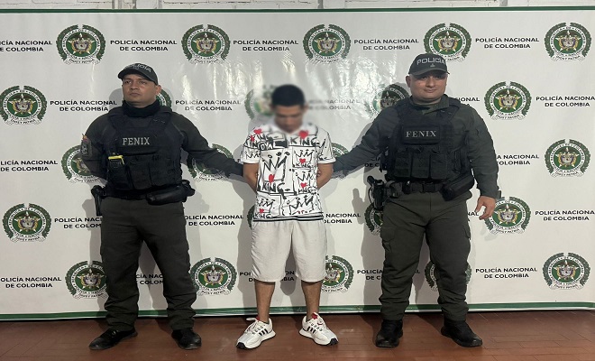 La Policía Nacional captura a un hombre requerido por la justicia.