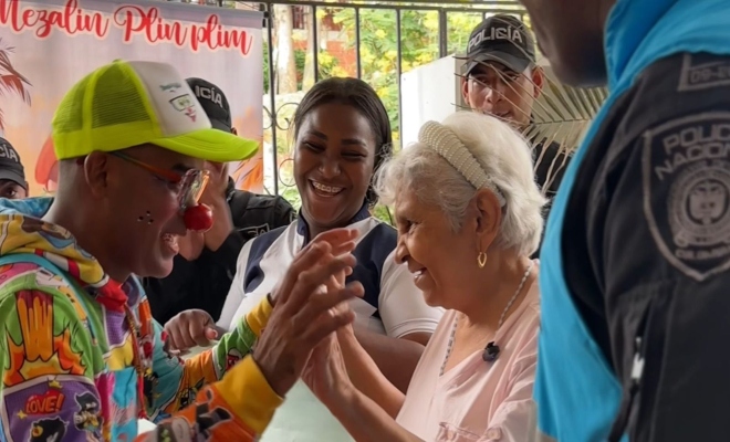 La Policía se conecta con el corazón de los adultos mayores