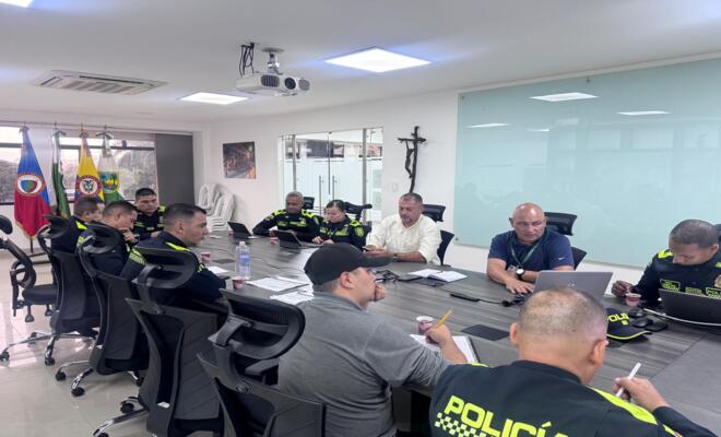 Reunión de mesa de trabajo entre la Policía y Gobernación