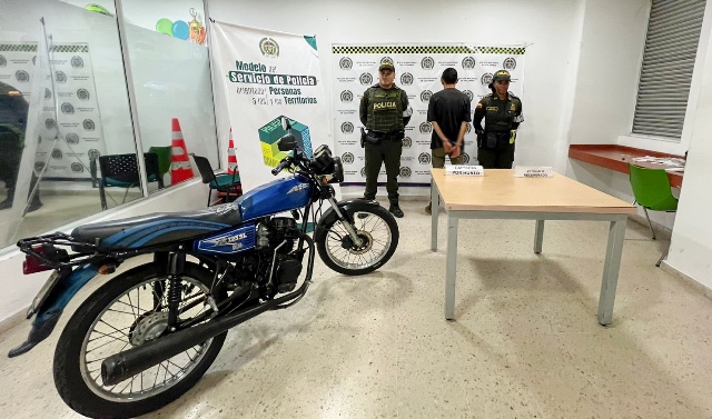 Las mujeres actualmente, ocupan un lugar invaluable en la sociedad, aportando sus capacidades al servicio de los colombianos.