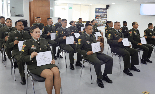 Este proceso académico tuvo como propósito fortalecer las capacidades institucionales para la identificación, intervención y mitigación de factores de riesgo asociados al consumo de drogas ilícitas