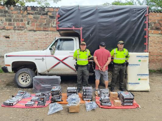 Policía de Tránsito y Transporte refuerza controles en vías de Caldas 